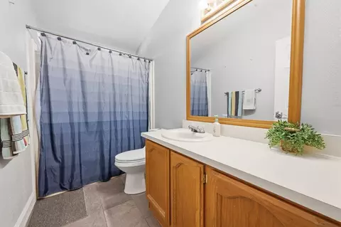 Bath - 5028 Kiva Dr, Copperopolis, CA 95228 photo 1 of 4