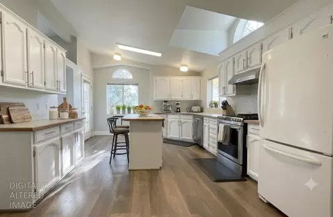 Kitchen - 5028 Kiva Dr, Copperopolis, CA 95228 photo 1 of 6