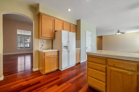 Entry Way - 4000 Viader Dr, Modesto, CA 95356 photo 3 of 13