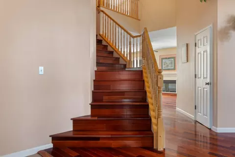 Entry Way - 4000 Viader Dr, Modesto, CA 95356 photo 8 of 13