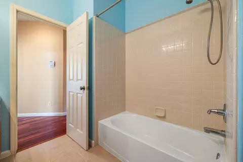 Bath - 4000 Viader Dr, Modesto, CA 95356 photo 5 of 5