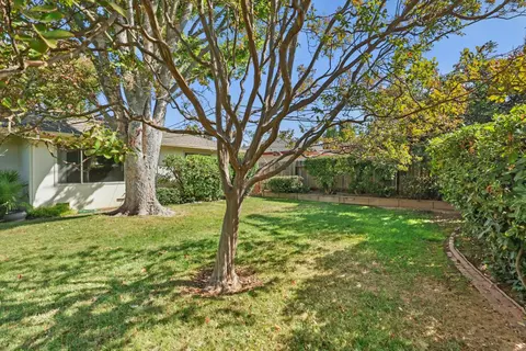 Exterior - 6218 Saint James Dr, Carmichael, CA 95608 photo 8 of 13