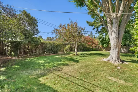 Exterior - 6218 Saint James Dr, Carmichael, CA 95608 photo 10 of 13