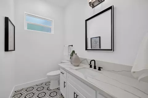 Bath - 3705 Mackenzie Ln, Carmichael, CA 95608 photo 1 of 11