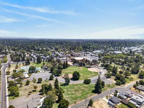 View/Area - 3705 Mackenzie Ln, Carmichael, CA 95608 photo 1 of 8