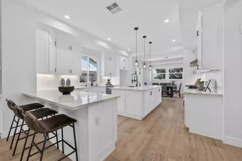 Kitchen - 3705 Mackenzie Ln, Carmichael, CA 95608 photo 3 of 6