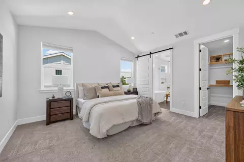 Bedroom - 3705 Mackenzie Ln, Carmichael, CA 95608 photo 4 of 10