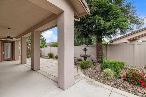 Exterior - 2442 Pepper Tree Ln, Manteca, CA 95336 photo 10 of 14