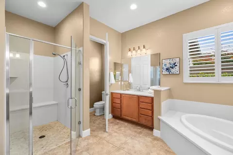 Bath - 2442 Pepper Tree Ln, Manteca, CA 95336 photo 3 of 4