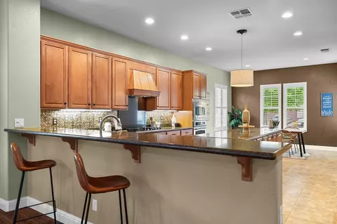 Kitchen - 2442 Pepper Tree Ln, Manteca, CA 95336 photo 2 of 8