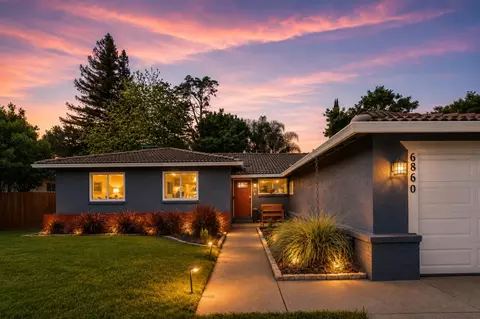 6860 Pocket Rd, Sacramento, CA 95831
