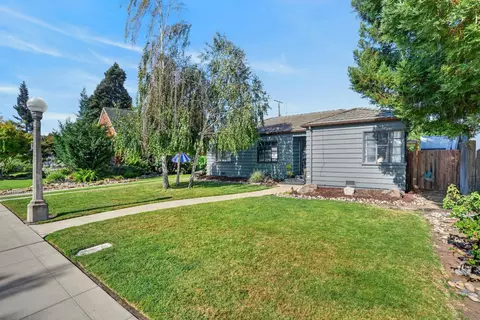 Exterior - 141 S Orange St, Lodi, CA 95240 photo 4 of 11