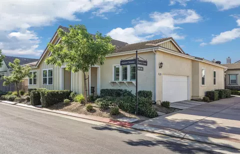 Exterior - 822 Cento Ct, Lodi, CA 95242 photo 3 of 8