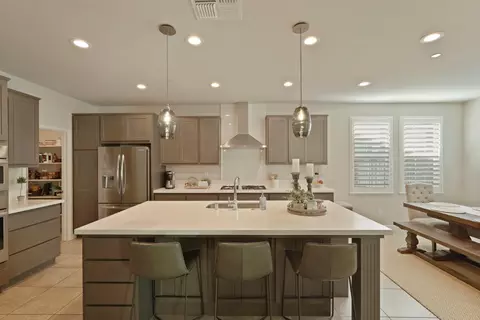 Kitchen - 822 Cento Ct, Lodi, CA 95242 photo 1 of 6