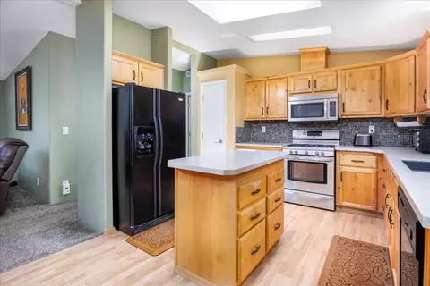 Kitchen - 4750 Mineral Way, Placerville, CA 95667 photo 3 of 3