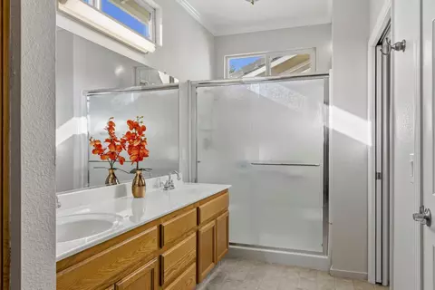 Bath - 3201 Spring Crest Dr, Turlock, CA 95382 photo 1 of 3