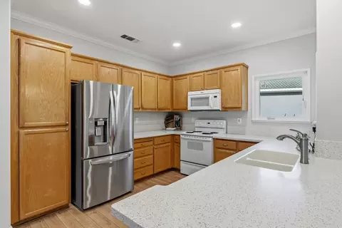 Kitchen - 3201 Spring Crest Dr, Turlock, CA 95382 photo 1 of 4