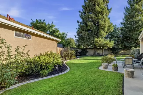 Exterior - 3201 Spring Crest Dr, Turlock, CA 95382 photo 6 of 16