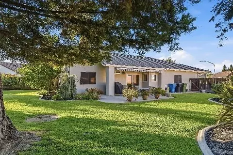 Exterior - 3201 Spring Crest Dr, Turlock, CA 95382 photo 4 of 16