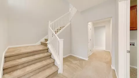 Entry Way - 20939 Valley View Pl, Patterson, CA 95363 photo 5 of 7