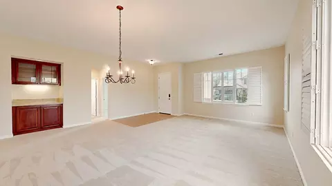 Living - 20939 Valley View Pl, Patterson, CA 95363 photo 2 of 9