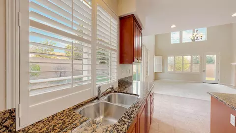Entry Way - 20939 Valley View Pl, Patterson, CA 95363 photo 3 of 7