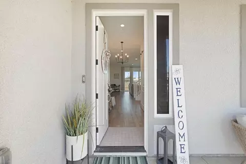 Entry Way - 394 Vinal Dr, Manteca, CA 95337 photo 1 of 4