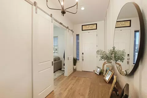 Entry Way - 394 Vinal Dr, Manteca, CA 95337 photo 2 of 4