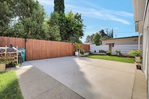 Exterior - 826 Vermont St, Gridley, CA 95948 photo 6 of 10