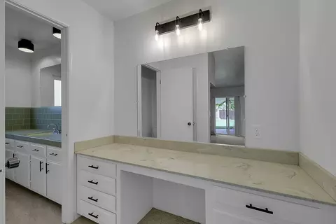 Bath - 6789 College Ave, Sutter, CA 95982 photo 3 of 8