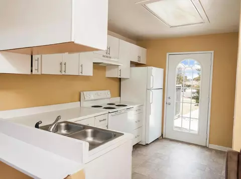 Kitchen - 14031 Joy Dr, Galt, CA 95632 photo 3 of 3