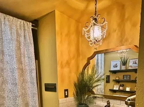 Bath - 14031 Joy Dr, Galt, CA 95632 photo 2 of 3