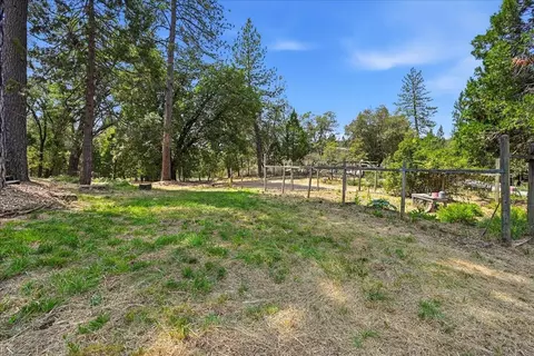 12651 Shady Creek Dr, Nevada City, CA 95959