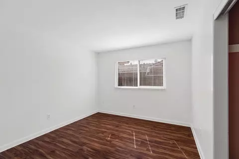Bedroom - 1073 Derby Ct, Manteca, CA 95336 photo 3 of 3