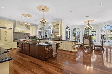 Kitchen - 5021 Jardin Ln, Carmichael, CA 95608 photo 2 of 9