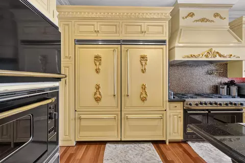 Kitchen - 5021 Jardin Ln, Carmichael, CA 95608 photo 8 of 9