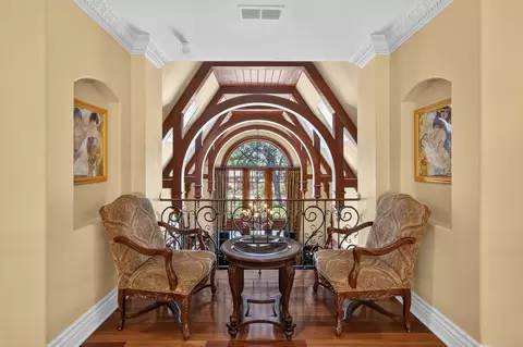Entry Way - 5021 Jardin Ln, Carmichael, CA 95608 photo 11 of 17