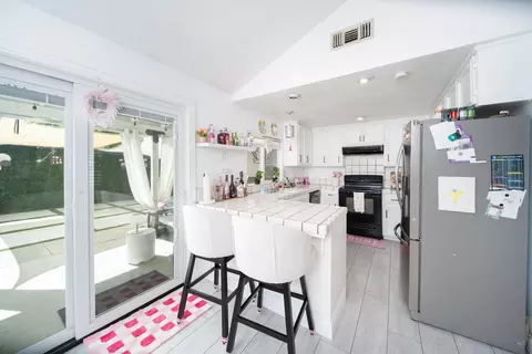 Kitchen - 4501 Fallbrook Pl, Salida, CA 95368 photo 2 of 2