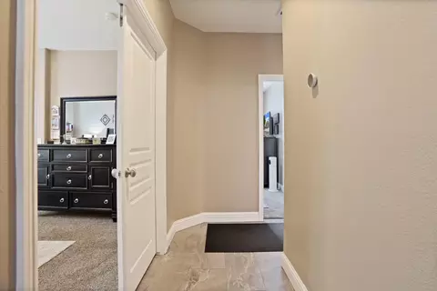 Entry Way - 624 Cistus, Manteca, CA 95337 photo 4 of 6