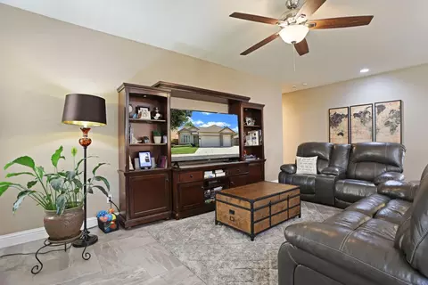Living - 624 Cistus, Manteca, CA 95337 photo 2 of 2