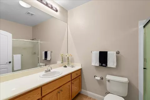 Bath - 2908 Winged Foot Ct, Modesto, CA 95355 photo 7 of 7
