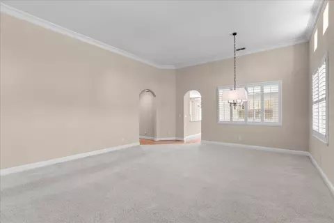 Living - 2908 Winged Foot Ct, Modesto, CA 95355 photo 4 of 14