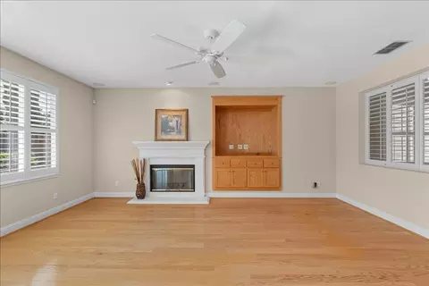Living - 2908 Winged Foot Ct, Modesto, CA 95355 photo 10 of 14