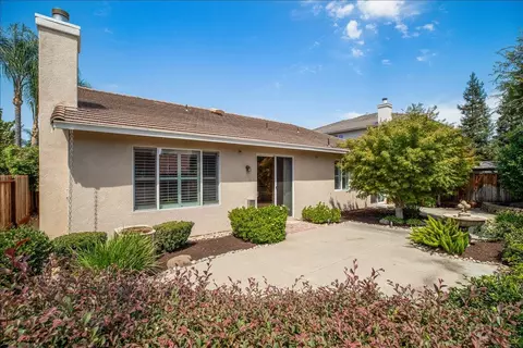 Exterior - 2908 Winged Foot Ct, Modesto, CA 95355 photo 7 of 14
