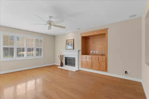 Living - 2908 Winged Foot Ct, Modesto, CA 95355 photo 8 of 14