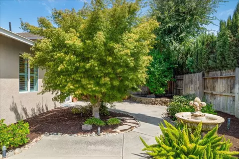 Exterior - 2908 Winged Foot Ct, Modesto, CA 95355 photo 9 of 14