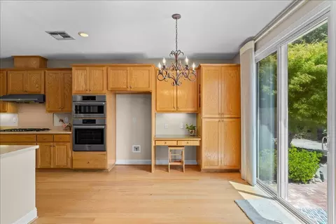 Kitchen - 2908 Winged Foot Ct, Modesto, CA 95355 photo 4 of 8