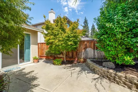 Exterior - 2908 Winged Foot Ct, Modesto, CA 95355 photo 10 of 14