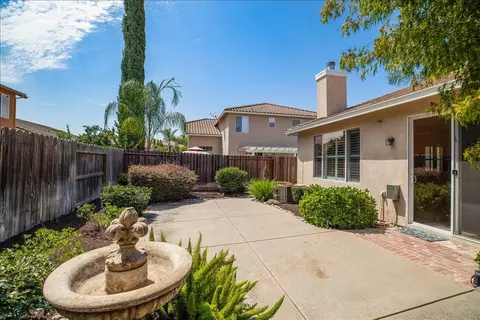 Exterior - 2908 Winged Foot Ct, Modesto, CA 95355 photo 13 of 14