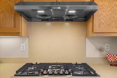 Kitchen - 2908 Winged Foot Ct, Modesto, CA 95355 photo 7 of 8